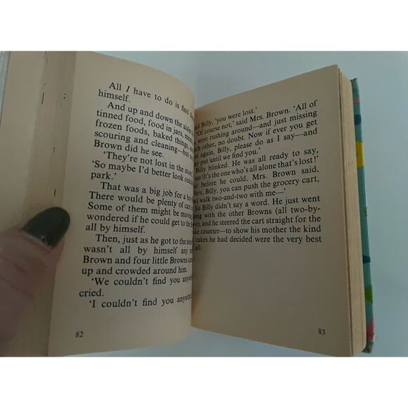 childs book springtime tales 1967 golden star book Illus. Richard Scary 231 Pgs - Picture 2 of 6